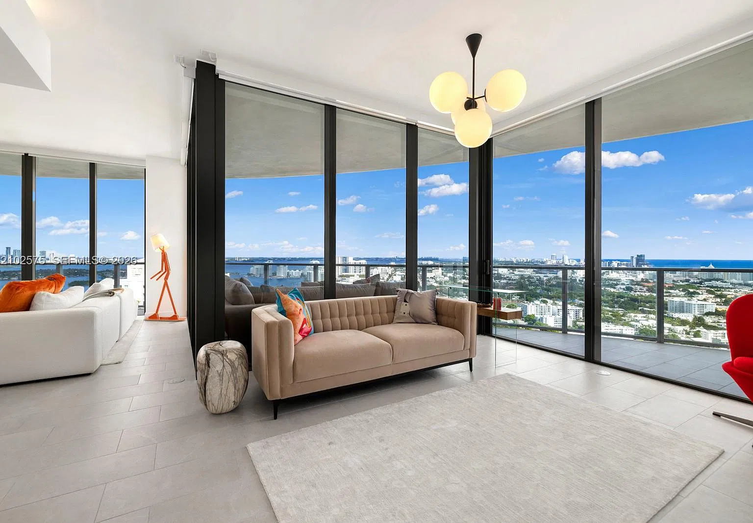 Five Park Residences — Photo 4