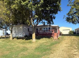 25046 Bellevue Cascade Rd, Bellevue, IA 52031