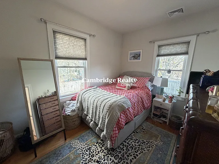 440 Windsor St #2 — Photo 11