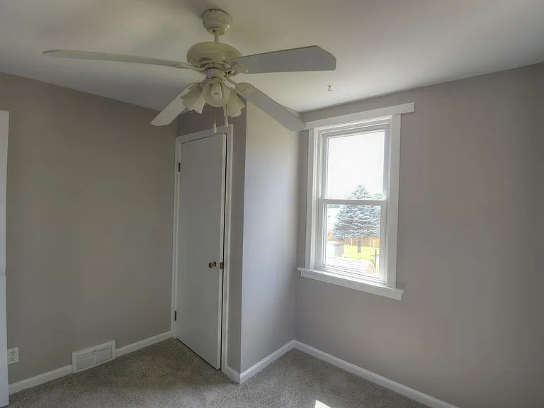 742 Lemington St — Photo 8