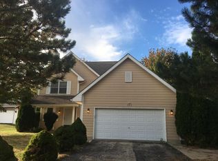 111 Chatham Ct SW, Poplar Grove, IL 61065