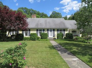 9 Monroe Ave, Greenfield, MA 01301