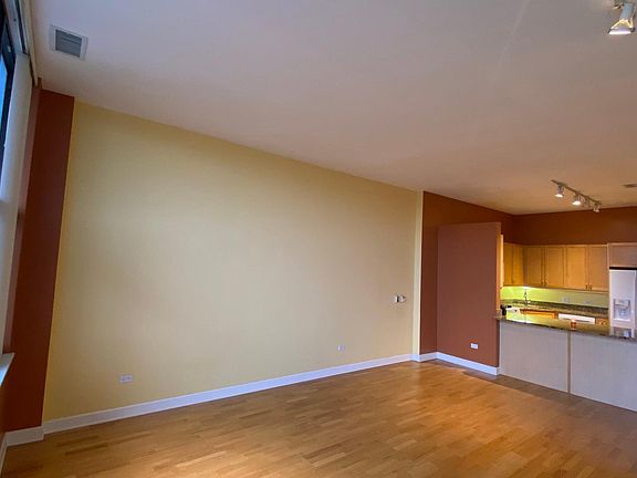 2nd image of 15 S Throop St APT 503