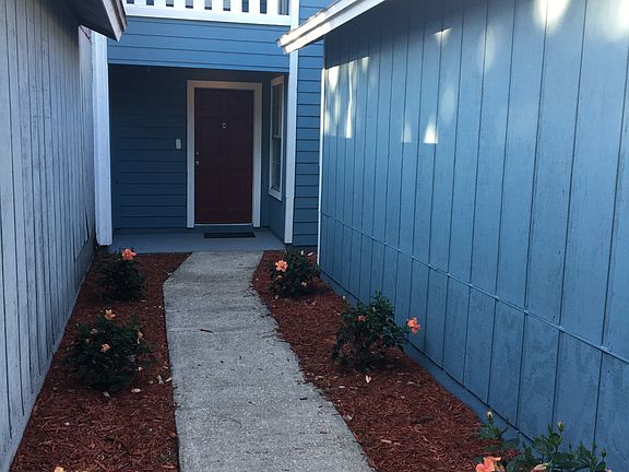 2nd image of 12010 Cobblewood Ln N