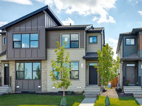 45 NE Silverton Glen Way SW, Calgary, AB T2X 5B9