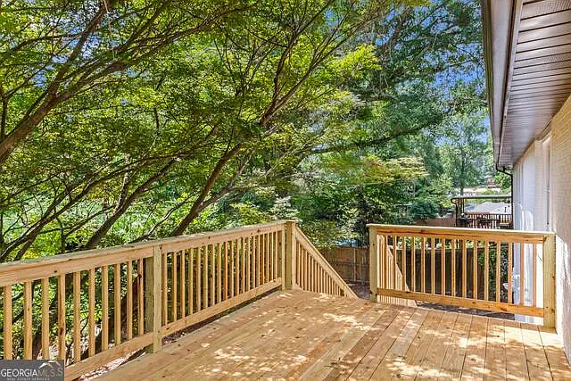 1523 Delia Dr — Photo 27