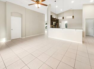 10204 Spring Moss Ave, Clermont, FL 34711