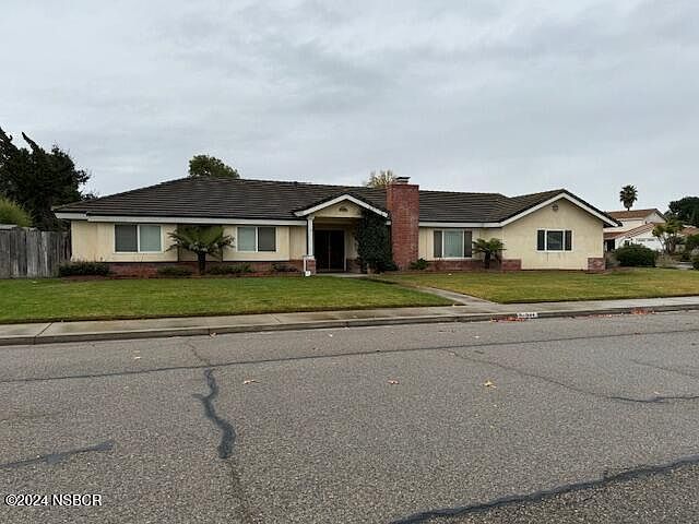 1st image of 946 Briarcliff Dr