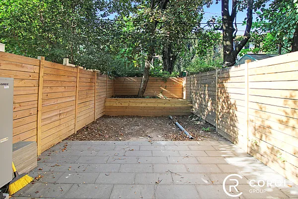 Rented by Coroi Corp | media 26