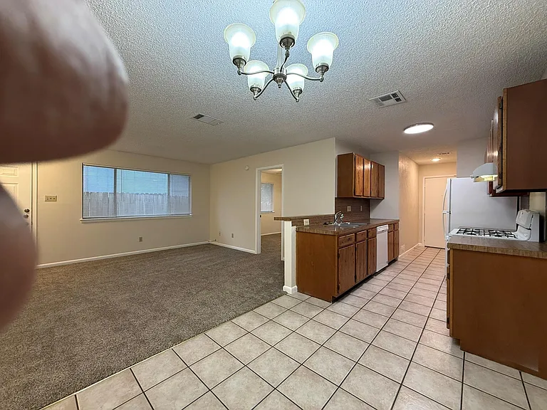 11945 Sunhillow Bnd #B — Photo 7