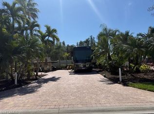 4572 Southern Breeze DR, NAPLES, FL 34114