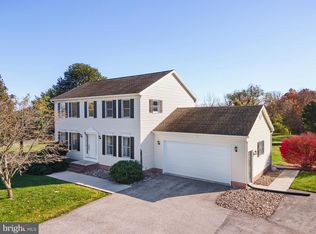 4956 E Berlin Rd, Thomasville, PA 17364