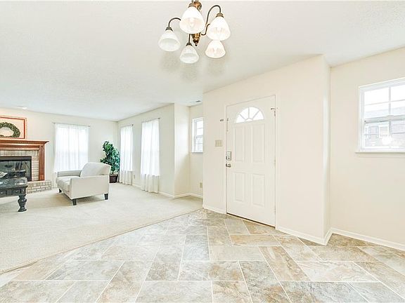 3rd image of 5754 Grandvista Dr