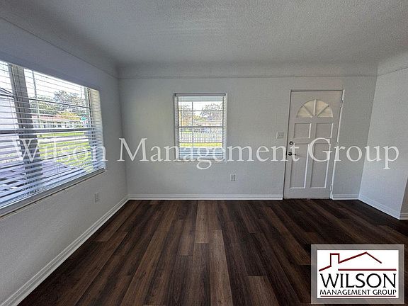 3rd image of 5 W Winter Park St