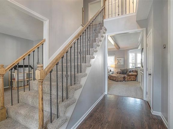 4th image of 12910 Connell Dr