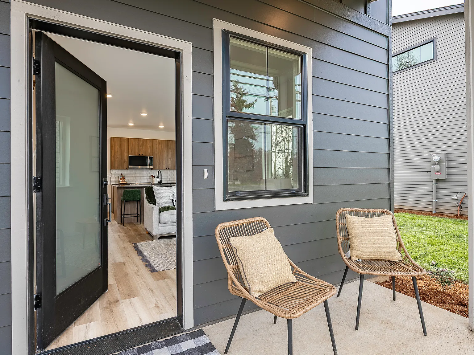 3 bed, 2.5 bath, 998 sqft, $2,500 — Photo 4