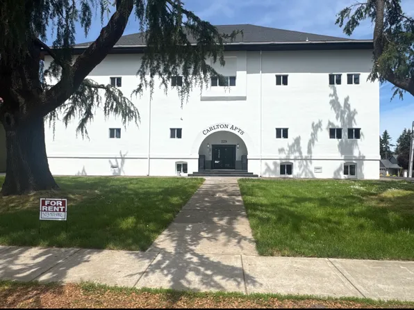 229 E Monroe St #15, Carlton, OR 97111