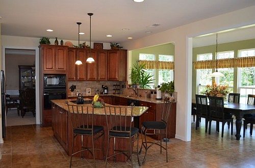 4th image of 188 Corona Cir