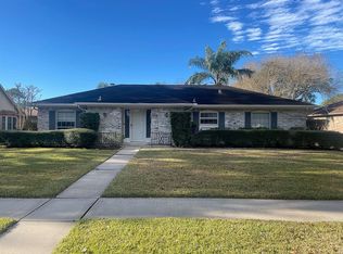 2908 Castle Ct, Pearland, TX 77581