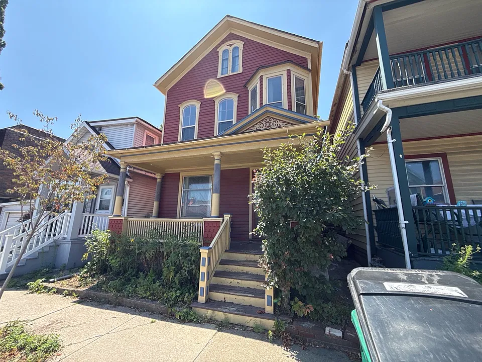 30 Elmwood Ave
