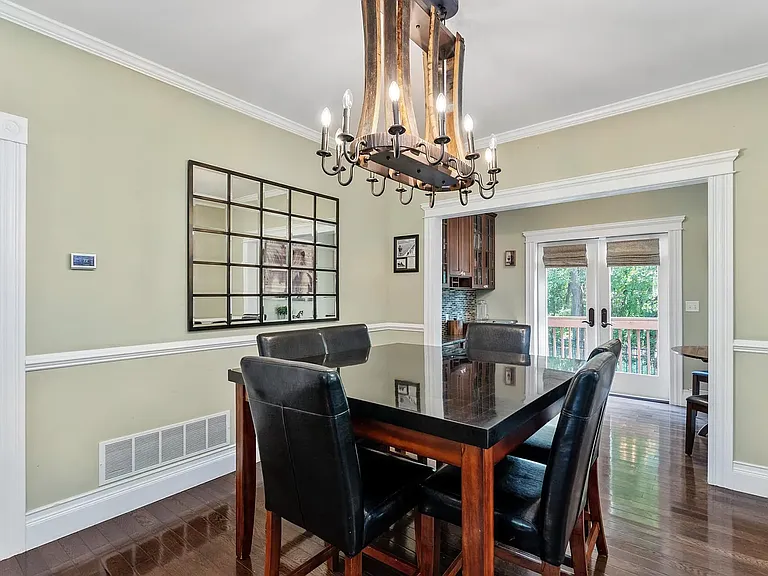 219 Crescent Ave — Photo 13