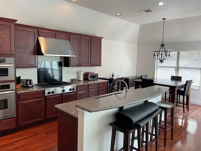 7609 Covered Bridge Dr — Photo 8