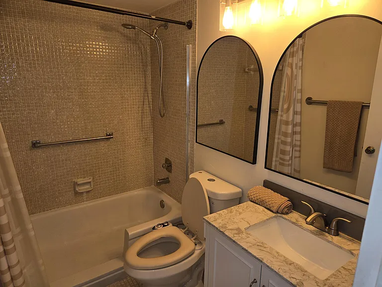 2031 Exeter Dr — Photo 8