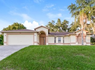 10433 Calle De Flores Dr, Clermont, FL 34711