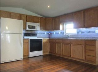 709 Burrell St, Urbana, IA 52345