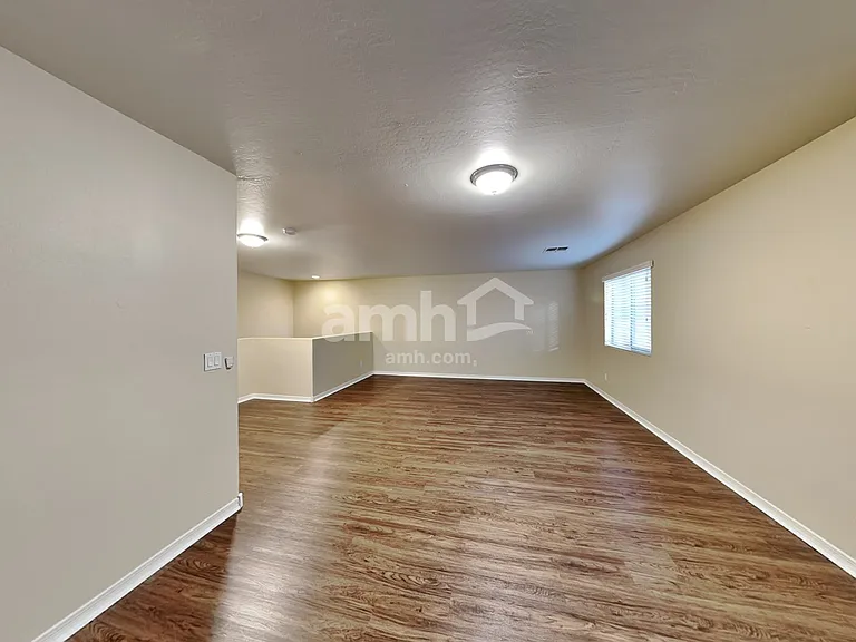 2451 S 160th Dr — Photo 7