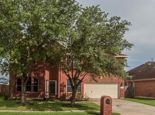16911 Canyon Springs Ln, Friendswood, TX 77546