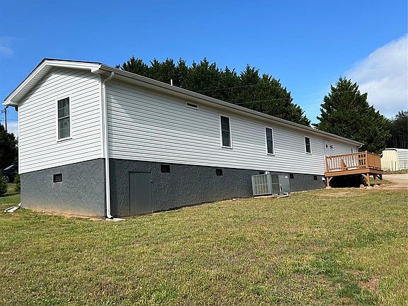 4th image of 118 Perennial Gardens Ln