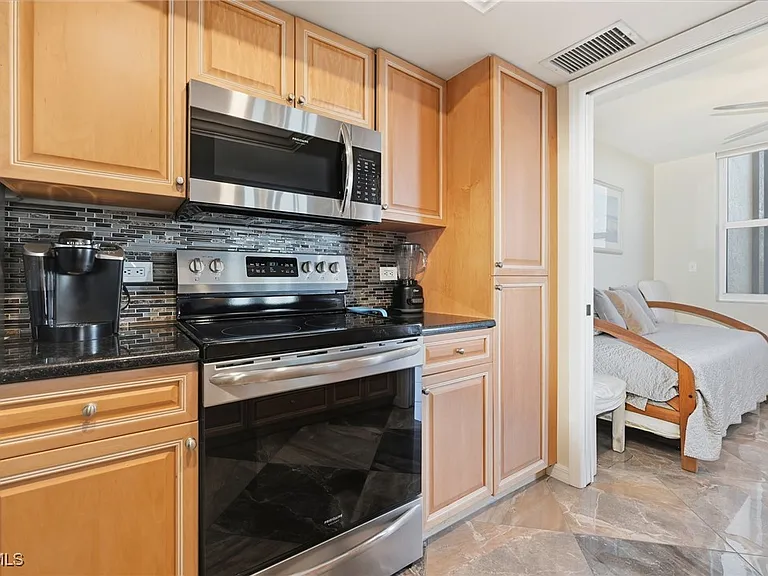 6585 Nicholas Blvd #703 — Photo 13