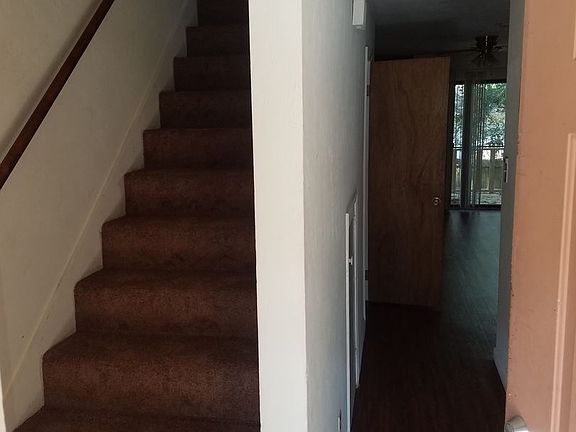 2nd image of 1834 Sylvan Ct