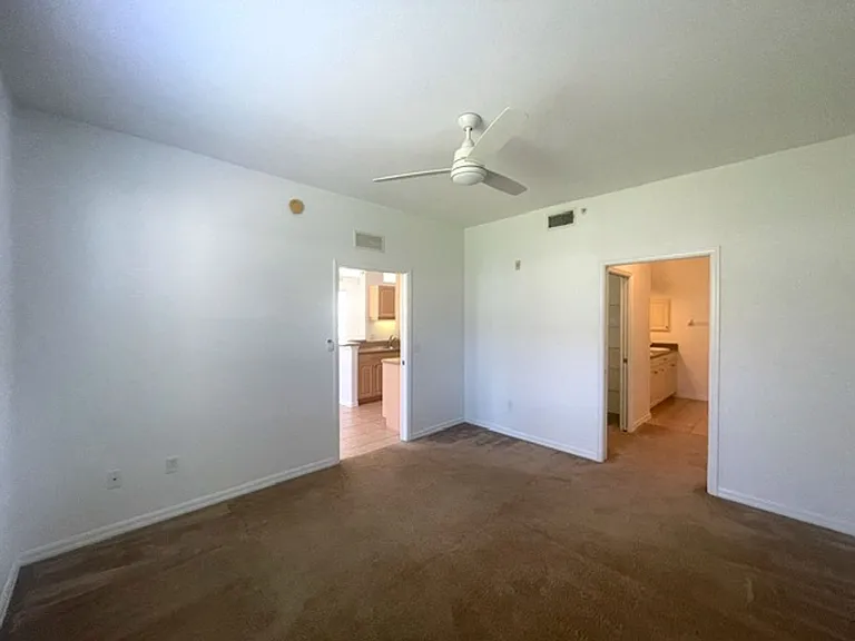 4270 Vicenza Dr #B40 — Photo 17