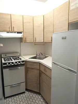 Rented by Highline Residential | media 12