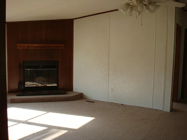4244 Cat Creek Rd — Photo 3