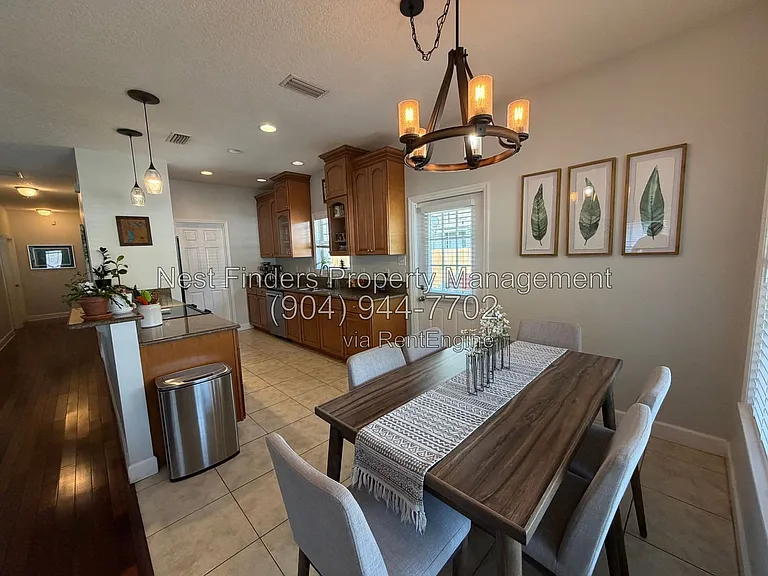 3886 Walsh St — Photo 8