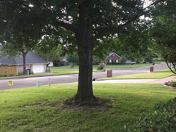 3rd image of 16801 Lafayette Dr