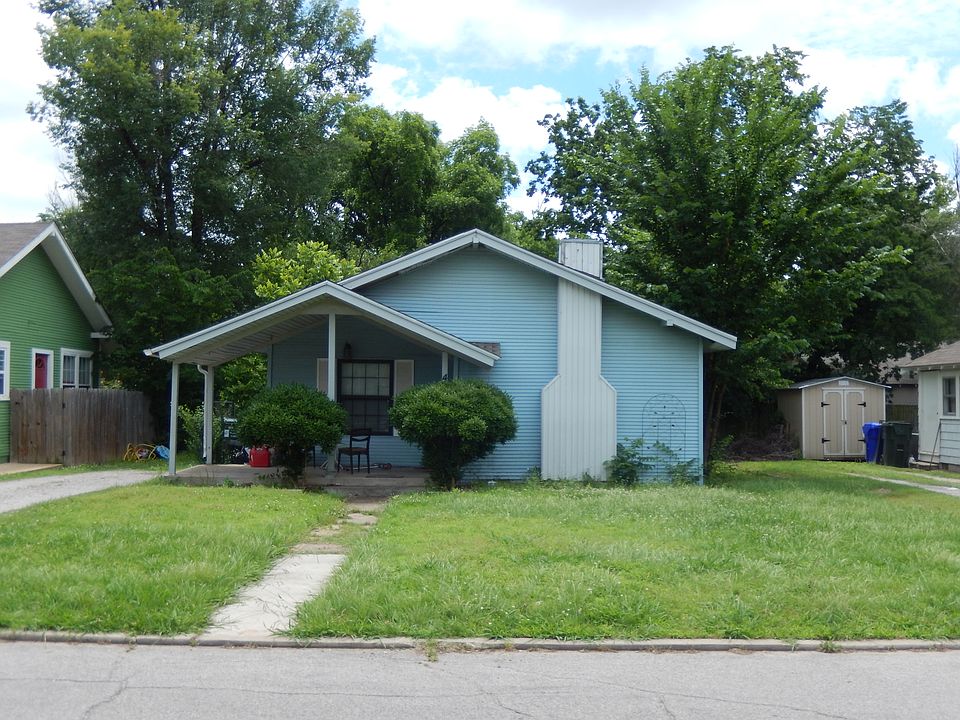 1st image of 422 Dakota St