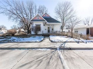 316 E Jefferson St, Winterset, IA 50273
