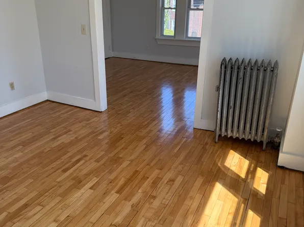 55 Grant St #3, Portland, ME 04101