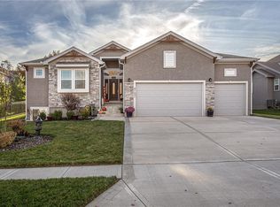 4723 Grove St, Shawnee, KS 66226