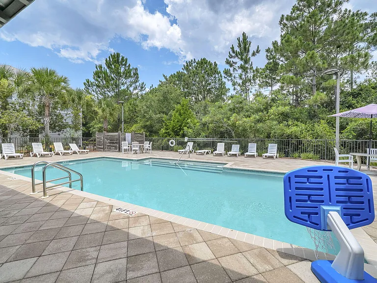 61 Oakley Ct — Photo 15