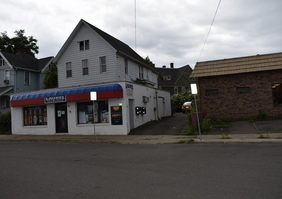 2nd image of 161 Laurel Ave
