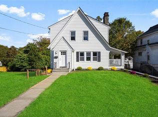 9 Mohegan Rd, Ossining, NY 10562