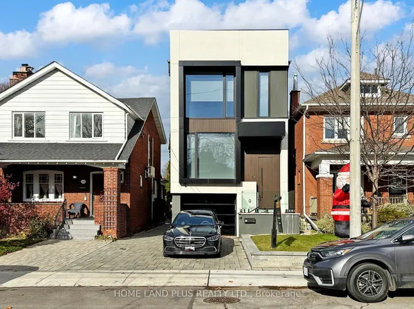 116 Deloraine Ave, Toronto, ON M5M 2A9