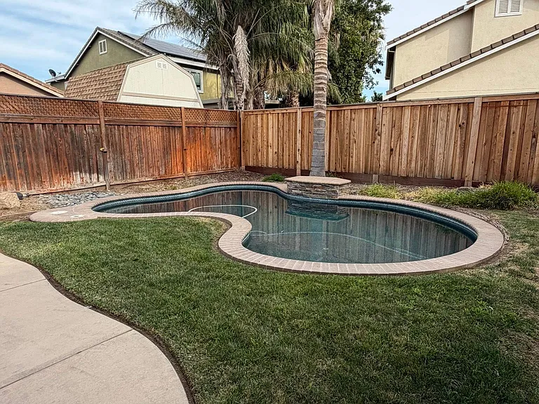 684 Brazelton Cir — Photo 12