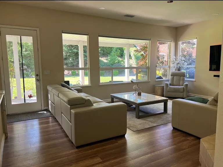 224 Dove Meadow Ct — Photo 5