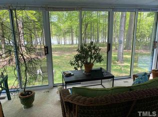 339 Pool Rock Shores Ln, Henderson, NC 27537